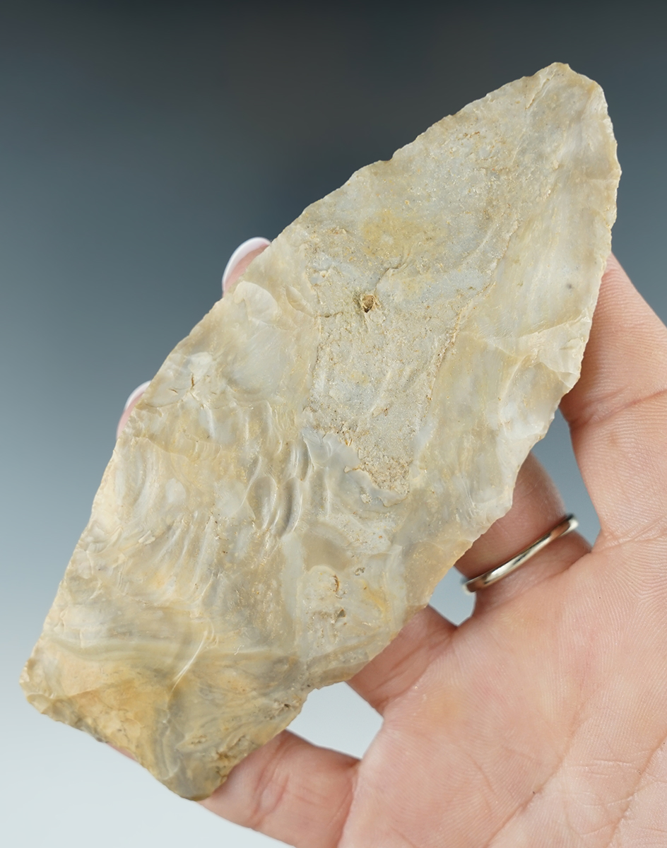 4 5/8" Wadlow made from beautiful Flint found in Pettis Co., Missouri.