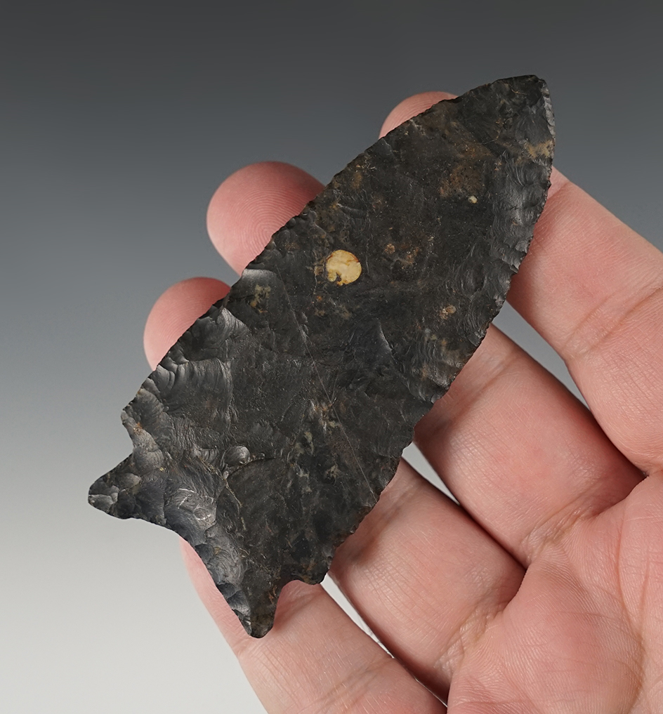 Superb 3 11/16" Ohio Stilwell that is finely flaked. Made from Coshocton flint.