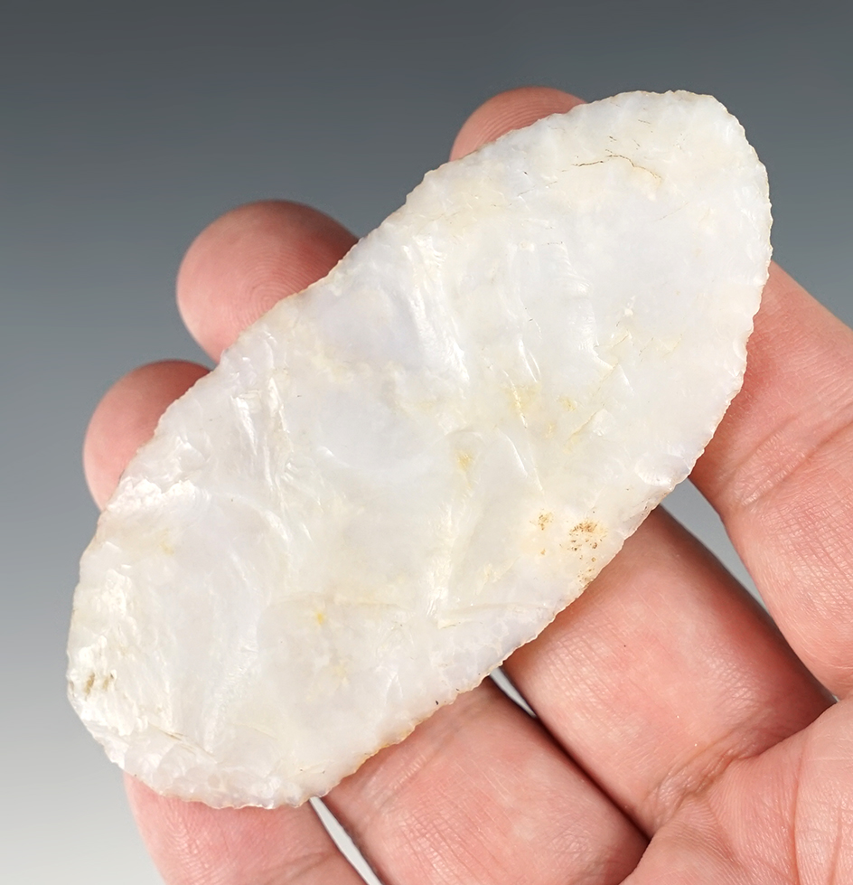 3 3/8" Blade that is translucent with fine flaking. Found in Oregon.