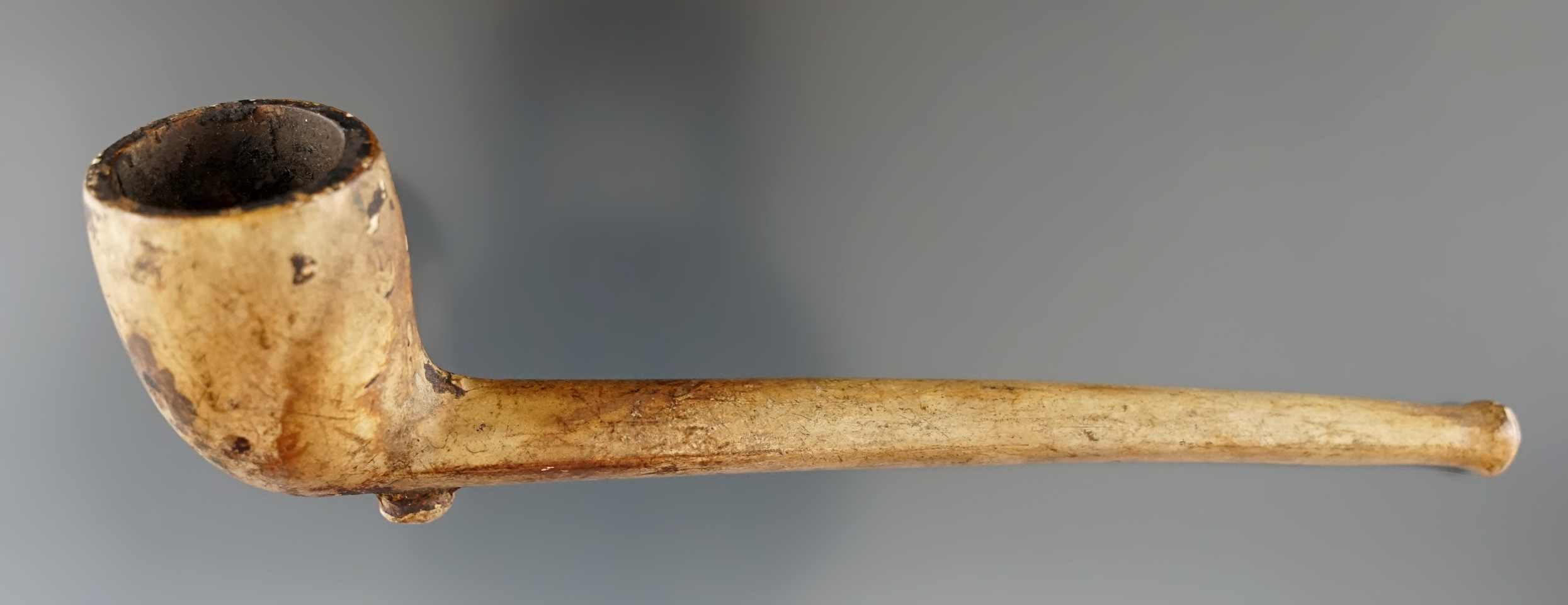 5 1/2" long intact historic trade Pipe. Nice example.
