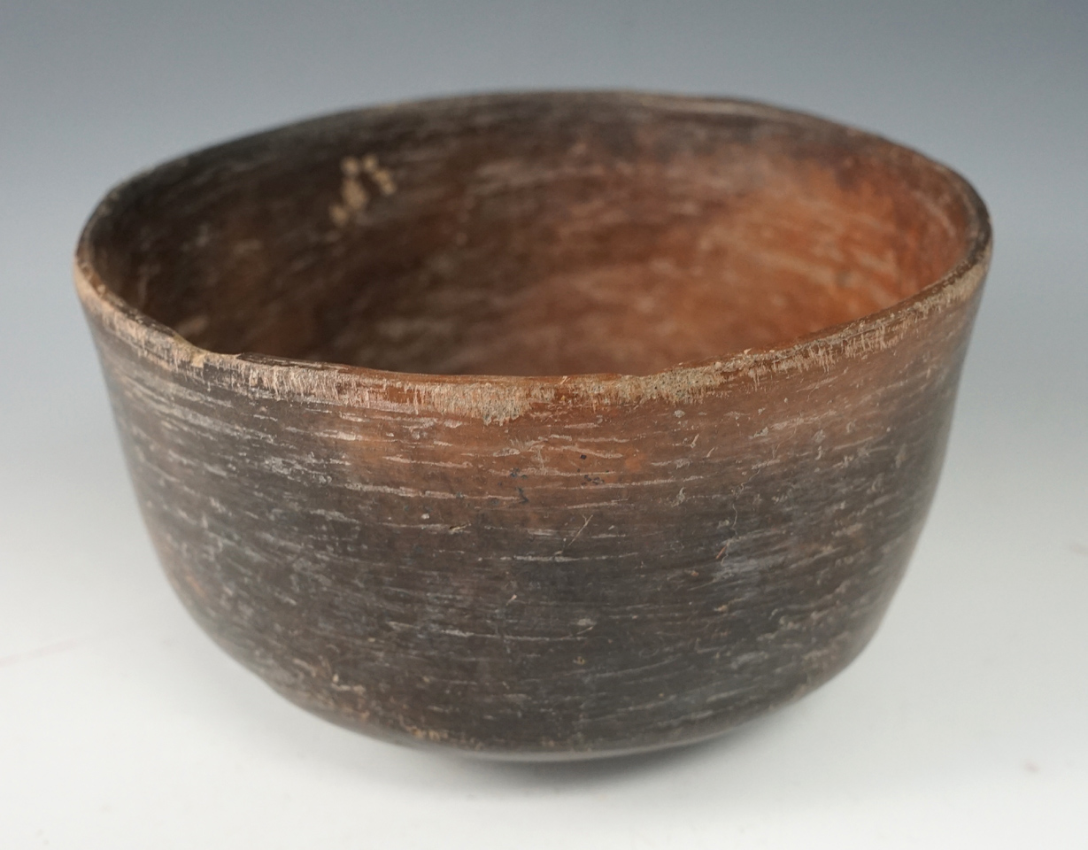 6" wide x 3 1/2" tall nicely made thin-wall Pre-Columbian pottery vessel.