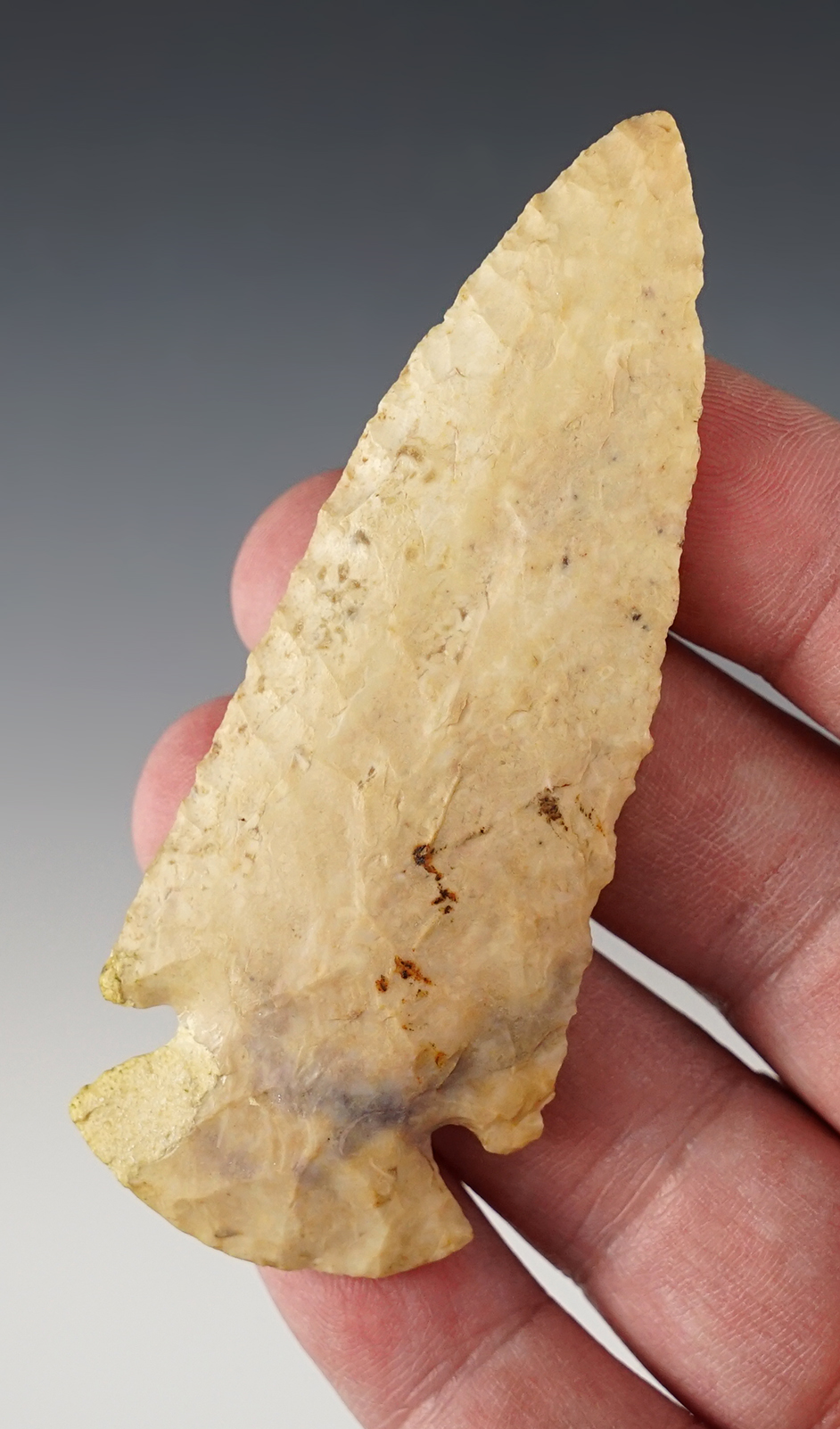 Nice 3 7/16" Ohio Flint Ridge Dovetail with slight restoration to one base corner and shoulder. 