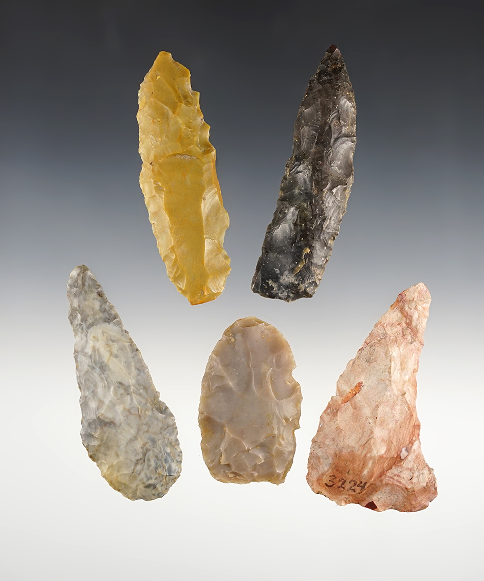 Group of assorted knives of found in Ohio, some are Paleo. Largest is 3 9/16".