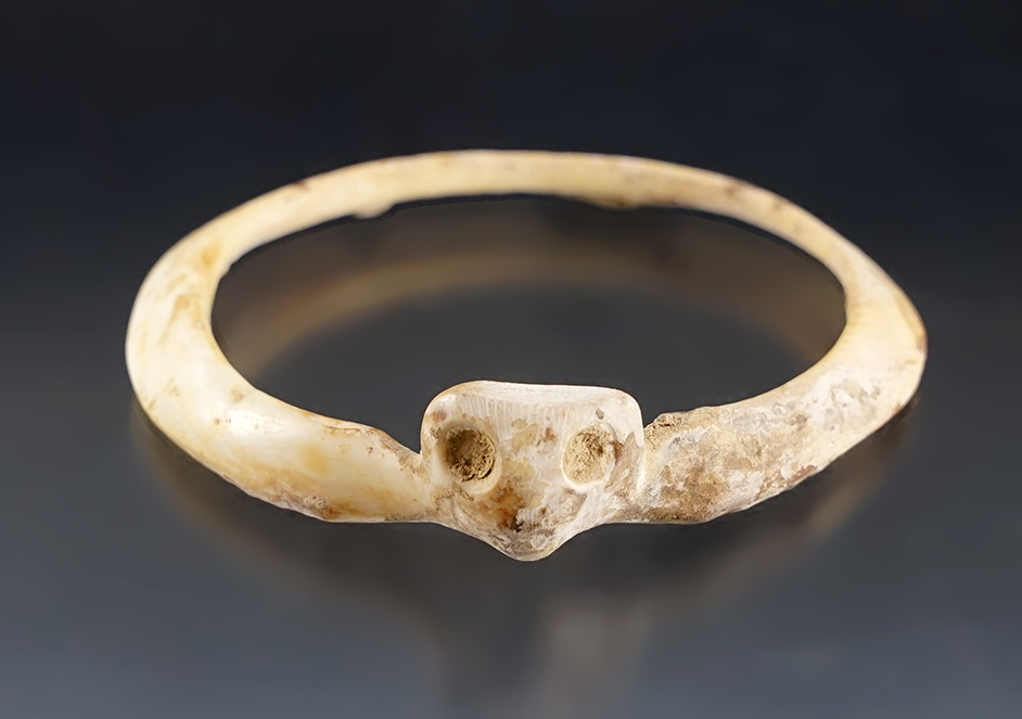2 7/8" Hohokam Shell Bracelet found in Central Arizona. Stermer COA. 