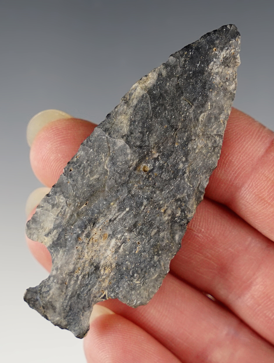 2 11/16" Ohio Bottleneck point that is well made from Coshocton Flint. 